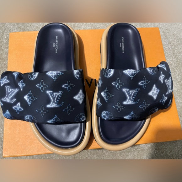 Louis Vuitton Slippers for Women - Poshmark